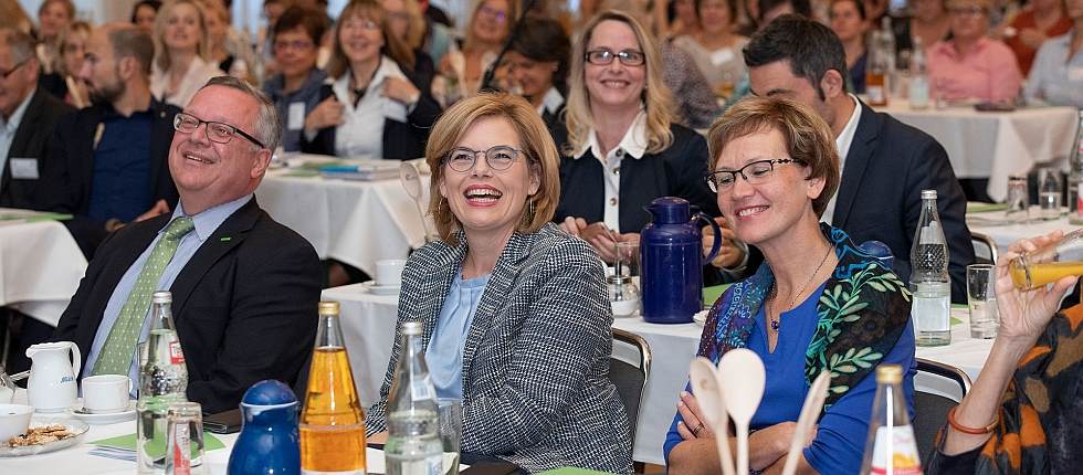 Dr. Hanns-Christoph Eiden, Julia Klöckner und Dr. Margareta Büning-Fesel von links