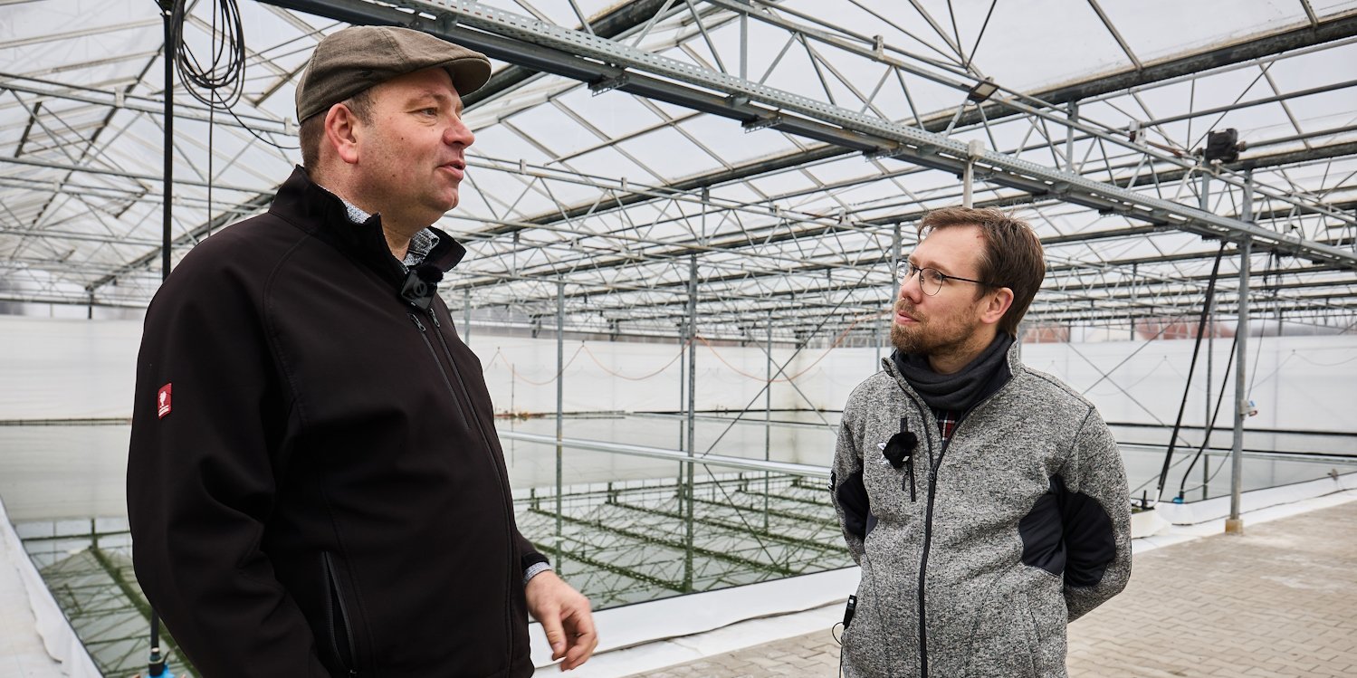 . Artikel "Algen vom Bauernhof" öffnen.