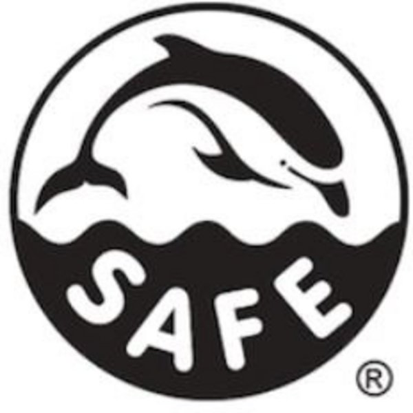 Schwarz-weißes Logo mit der Zeichnung eines Delfins und dem Text "Safe".