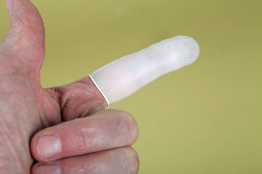 Zeigefinger mit Fingerling.