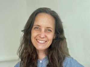Porträt unserer Fortbildungs-Referentin Nora Karrasch.