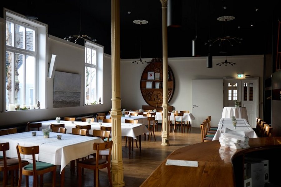 Gastraum des Restaurants "Zur Erholung".