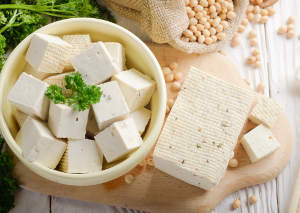 Tofu in Schüssel